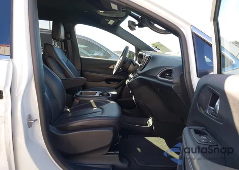 2026 Chrysler Pacifica Select z USA, uszkodzony, nr VIN 2C4RC1BG5TR191326